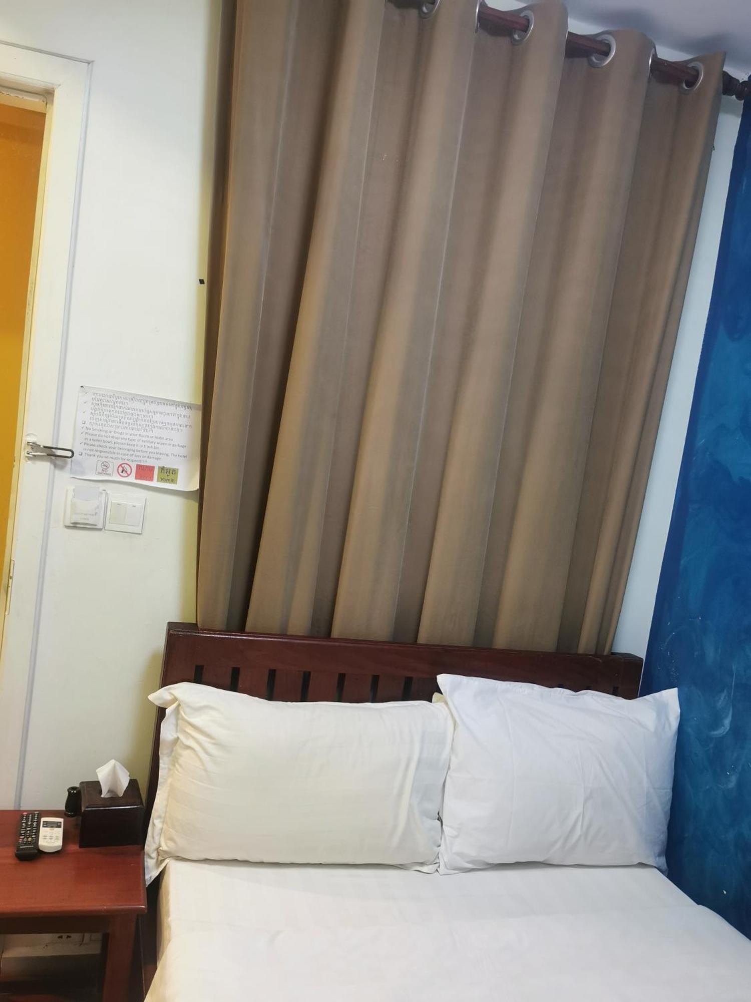 Sovanphum Riverside Phnom Penh Habitación foto